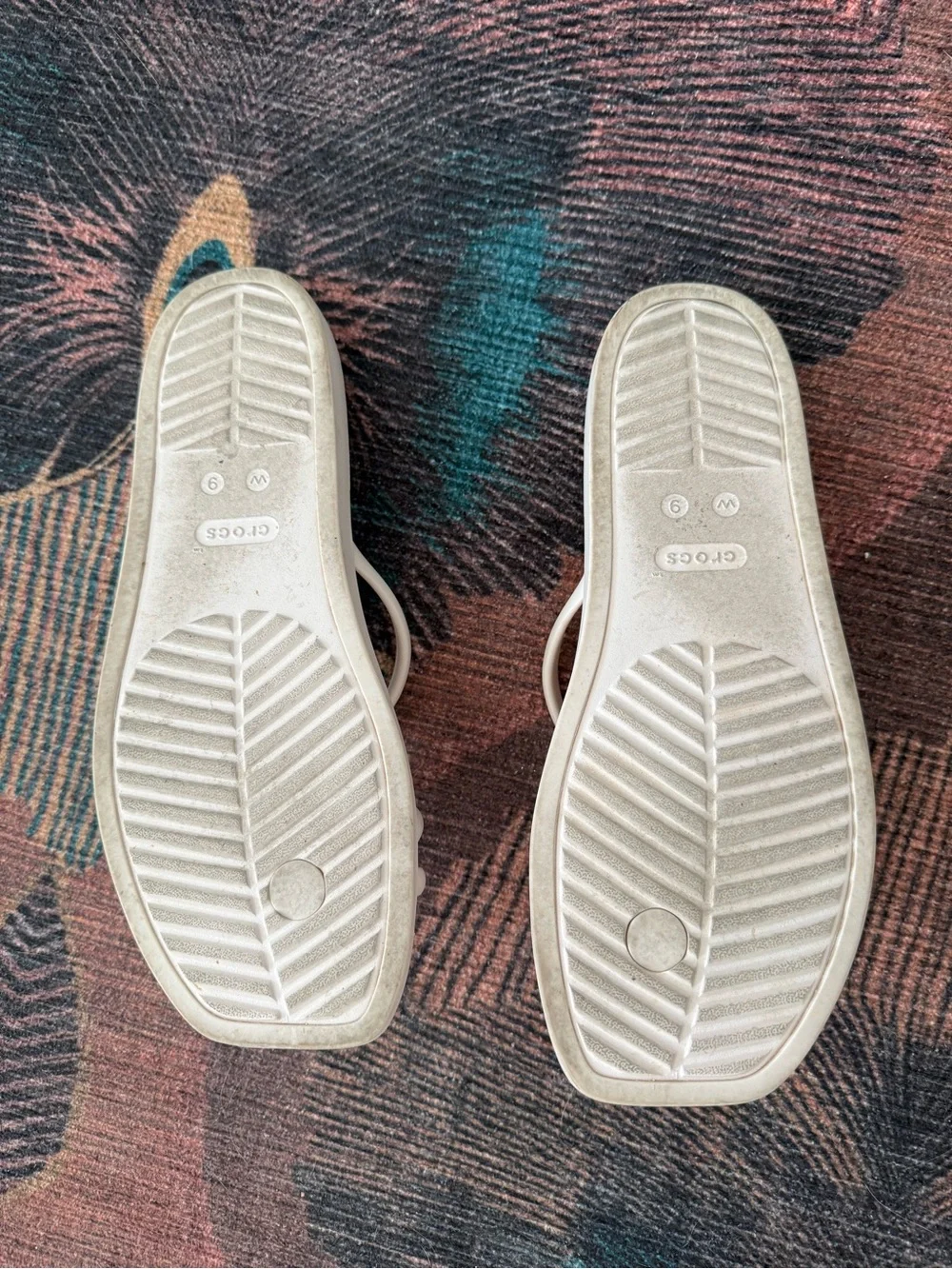 Crocs Miami Toe Loop - Picture 3 of 4